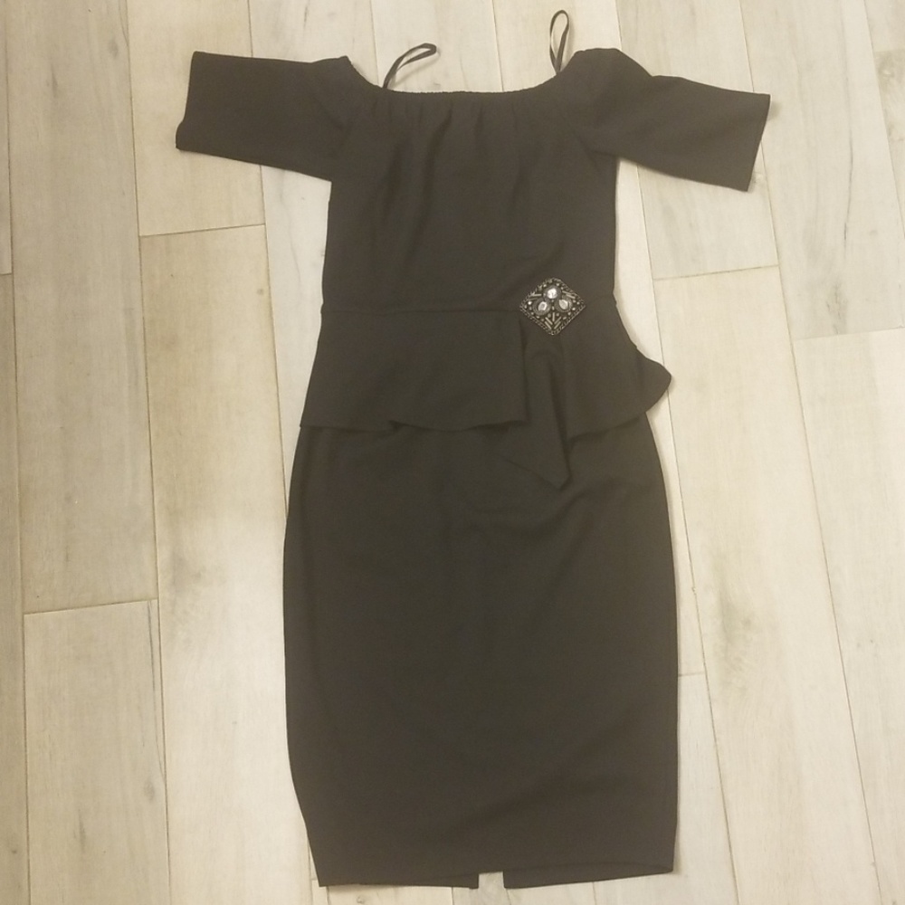 Off shoulder black dress